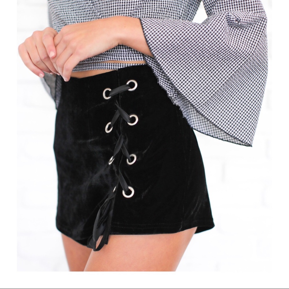 LELE Velvet Skort